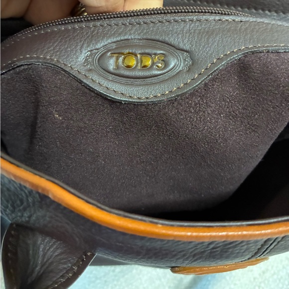 Vintage Tod's Beige Brown
Pebbled Leather Gommino Tote Bag - Picture 15 of 16